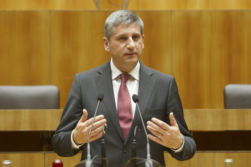 Aussenminister und Vizekanzler Dr. Michael Spindelegger am Rednerpult