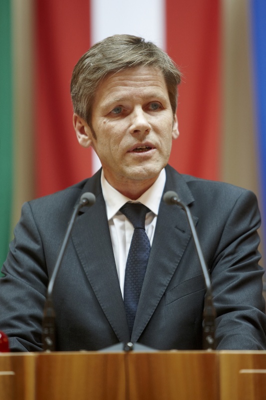 Staatssekretär Josef Ostermayer am Rednerpult
