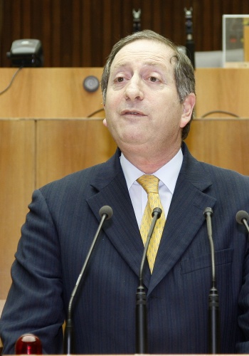 Botschafter des Staates Israel in Österreich S.E. Aviv ShirOn am Rednerpult