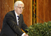 Verfassungsgerichtshofpräsident Gerhart Holzinger am Rednerpult