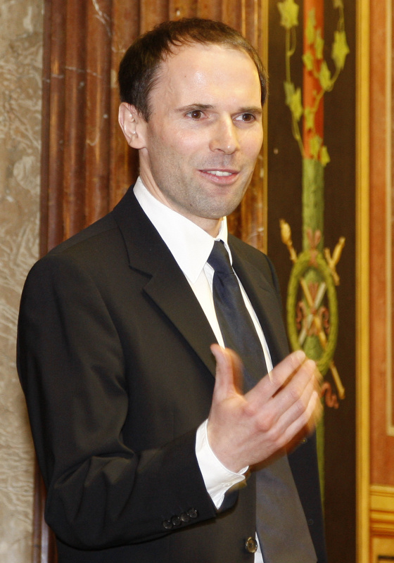 Herausgeber Erich Pürgy am Rednerpult