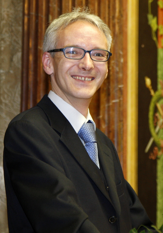 Jan Sramek vom Jan Sramek Verlag am Rednerpult