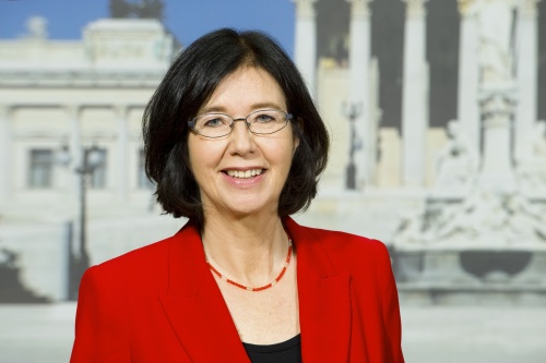 Christine Muttonen - Nationalratsabgeordnete