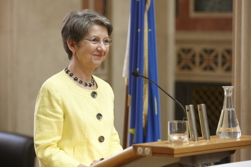 Nationalratspräsidentin Barbara Prammer am Rednerpult