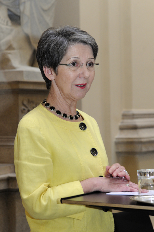 Nationalratspräsidentin Barbara Prammer am Rednerpult