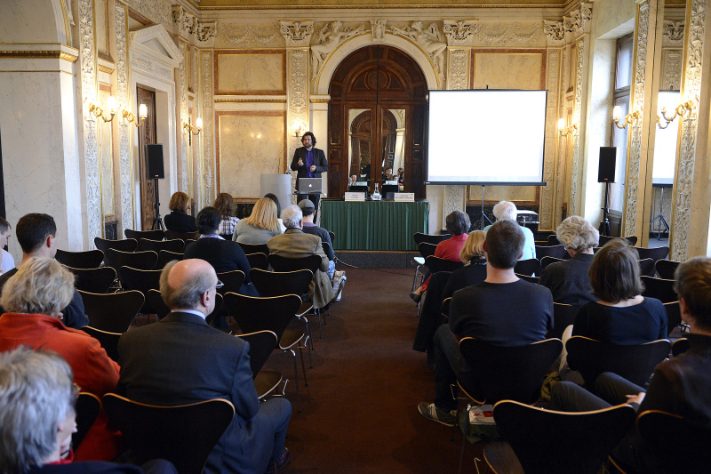 Univ.-Professor Andreas Petrik am Rednerpult