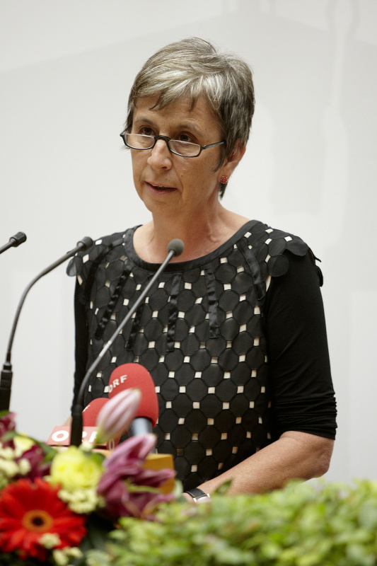 Laudatio zum Ehrenpreis durch Sieglinde Rosenberger