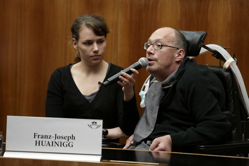 Nationalratsabgeordneter Franz-Joseph Huainigg (V) am Wort