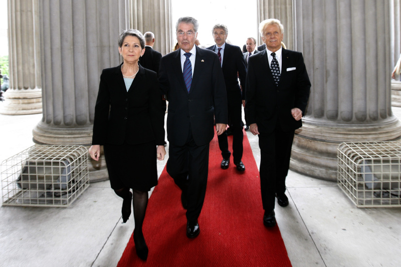 v.li. Nationalratspräsidentin Barbara Prammer, Bundespräsident Heinz Fischer und Bundesratspräsident Gregor Hammerl