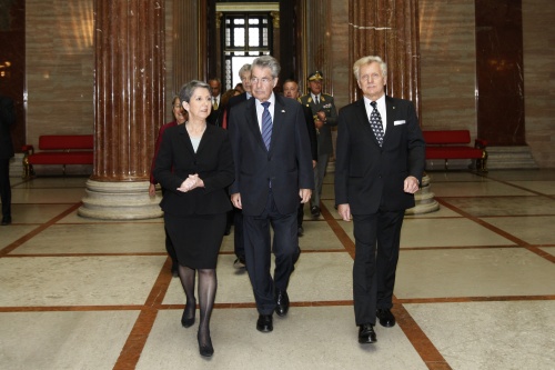 v.li. Nationalratspräsidentin Barbara Prammer, Bundespräsident Heinz Fischer und Bundesratspräsident Gregor Hammerl