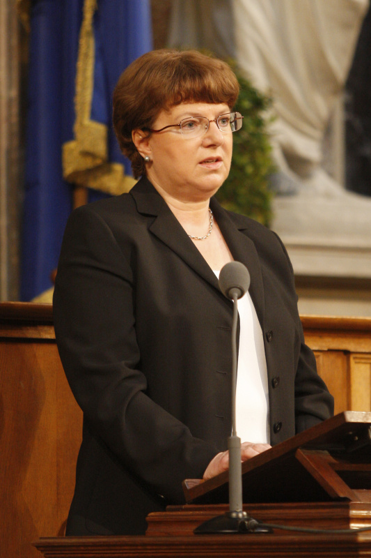 Brigitte Keplinger am Rednerpult