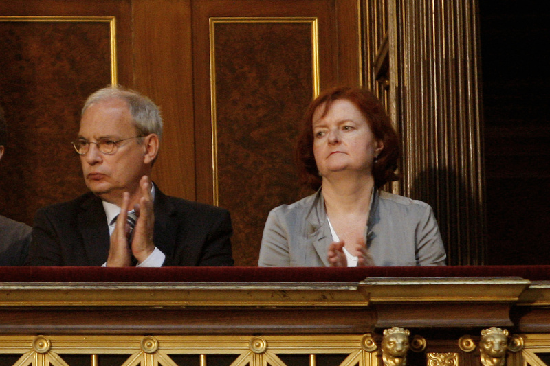 v.li. Direktor des Bundesrates Gerd Schmitt aus Deutschland und Bundesratsdirektorin Susanne Bachmann