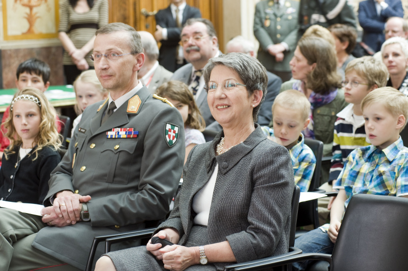 v.re.: Nationalratspräsidentin Barbara Prammer und Militärkommandant von Wien Brigadier Kurt Wagner