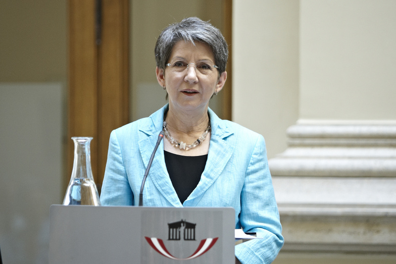 Nationalratspräsidentin Barbara Prammer am Rednerpult