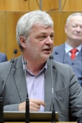 Am Rednerpult Nationalratsabgeordneter Karl Öllinger (G)