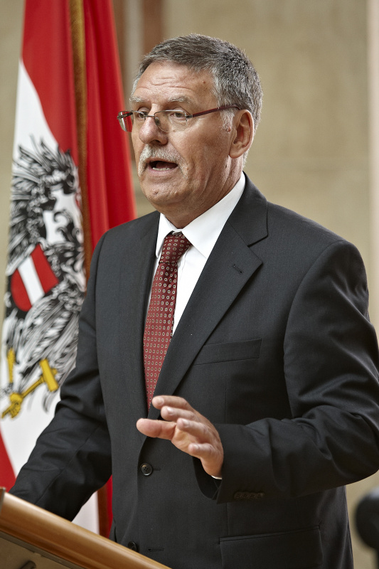Wilhelm Filla am Rednerpult