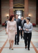 v.li. lettische Parlamentspräsidentin Solvita Aboltina und Nationalratspräsidentin Barbara Prammer