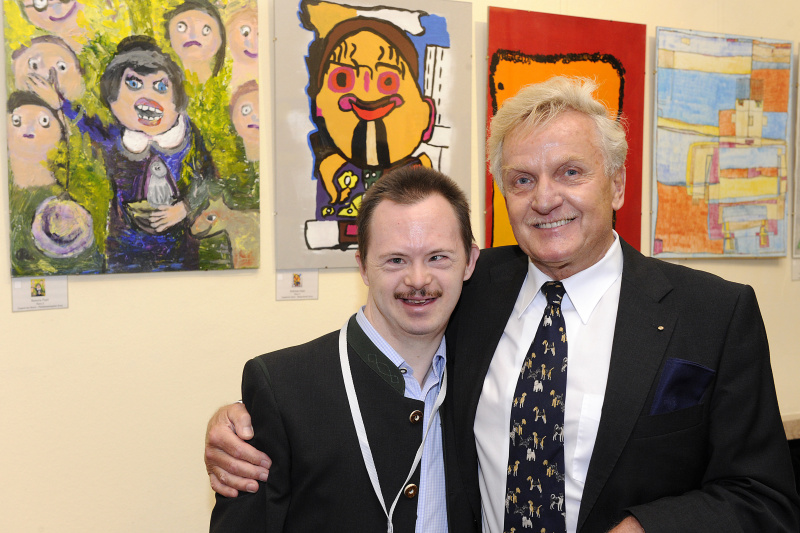 v.li.: Preisträger Andreas Haas und Bundesratspräsident Gregor Hammerl