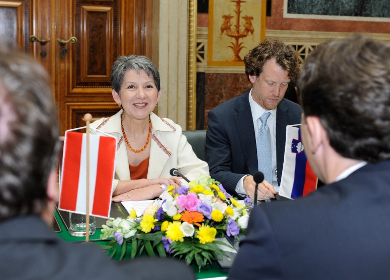 v.li. Nationalratspräsidentin Barbara Prammer und Büroleiter Helfried Carl 