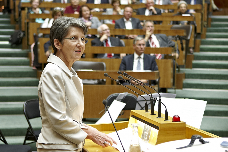 Nationalratspräsidentin Barbara Prammer am Rednerpult