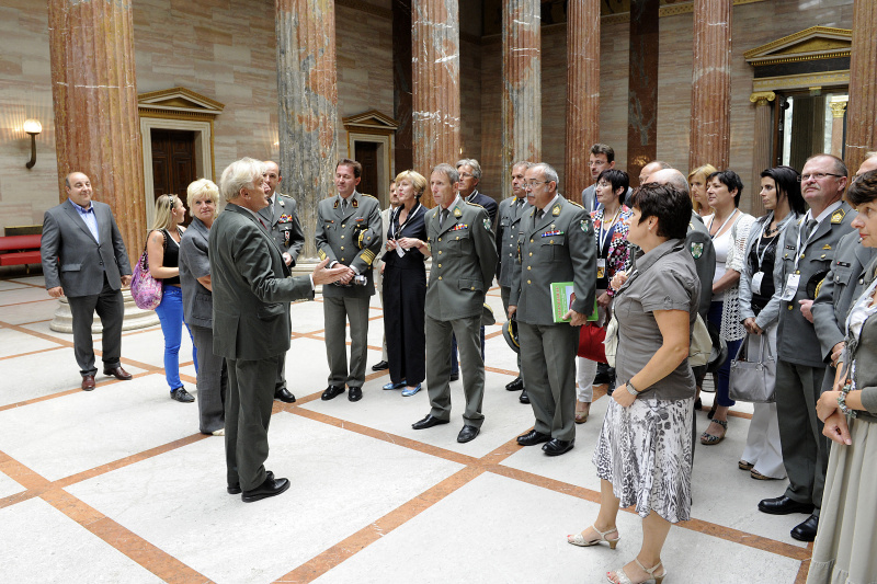 Begrüßung der VeranstaltungsteilnehmerInnen durch Bundesratspräsident Gregor Hammerl