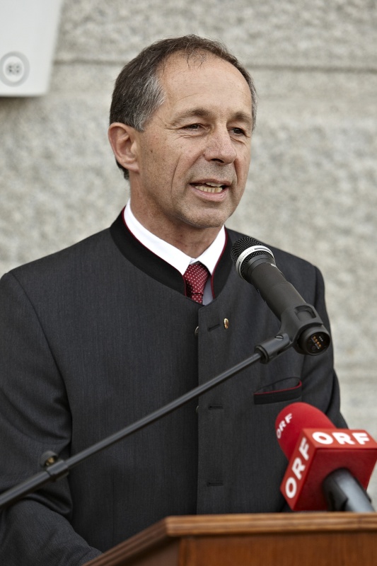 Bundesratspräsident Georg Keuschnigg am Rednerpult