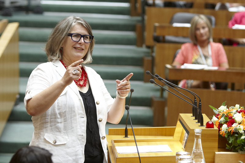 Volksanwältin Terezija Stoisits am Rednerpult