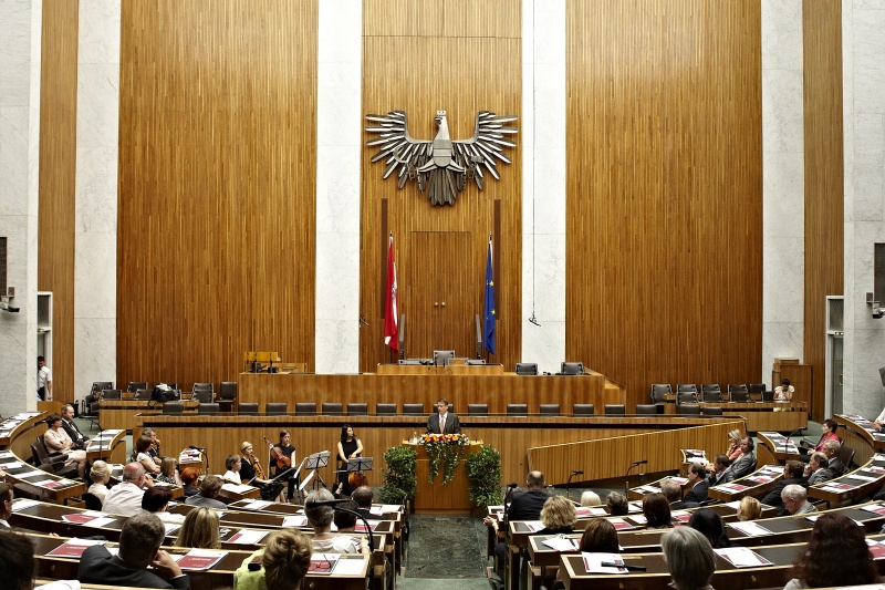 Volksanwalt Peter Kostelka am Rednerpult