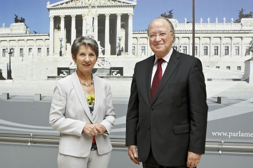v.li. Nationalratspräsidentin Barbara Prammer und der Vorsitzende der tunesischen Nationalversammlung Mustapha Ben Jaâfar