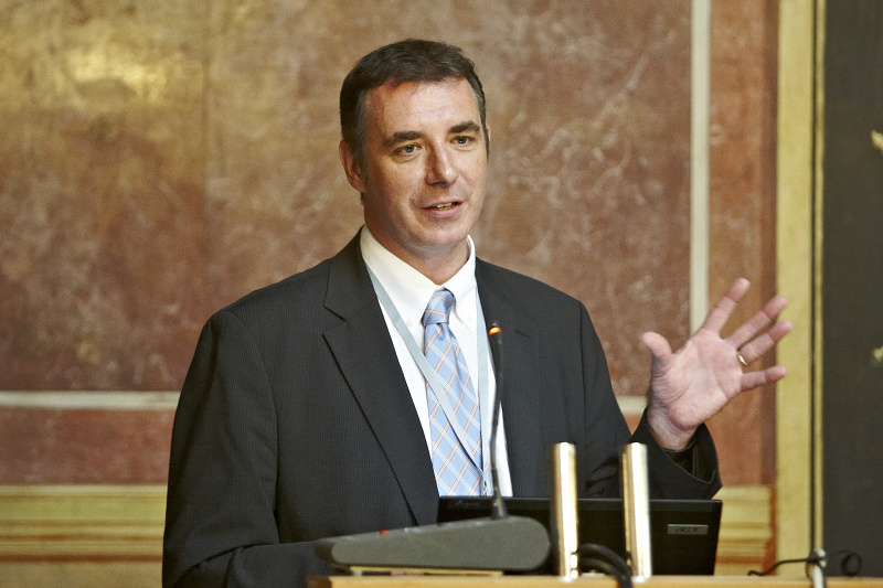 Der Leiter der Abteilung I/11 im BKA Peter Kustor am Wort