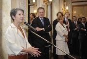 Nationalratspräsidentin Barbara Prammer begrüßt die VeranstaltungsteilnehmerInnen