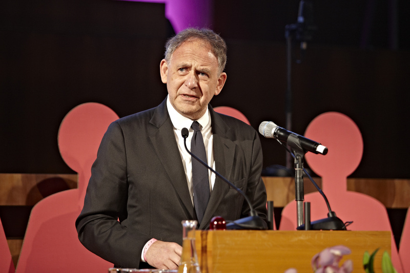 Prof. Christoph Zielinski am Rednerpult