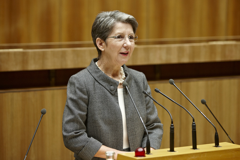 Nationalratspräsidentin Barbara Prammer begrüßt die VeranstaltungsteilnehmerInnen