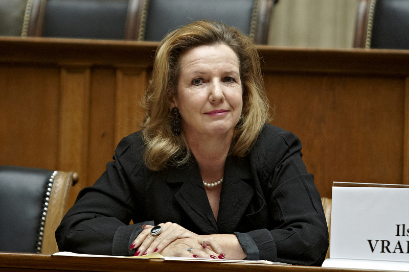 Elisabeth Rech am Podium