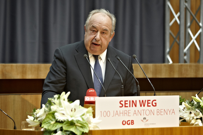 Zweiter Nationalratspräsident Fritz Neugebauer am Rednerpult