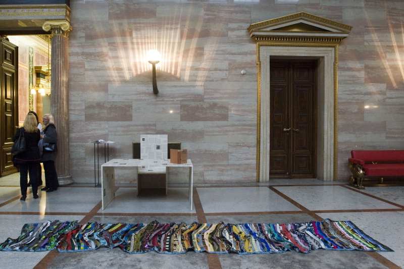 Das Kunstprojekt von Cornelia Mittendorfer, ein Le(e.h.)rstuhl für Käthe Leichter