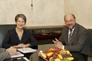 v.li.: Nationalratspräsidentin Barbara Prammer empfängt den Präsidenten des Europäischen Parlaments Martin Schulz in ihrem Büro