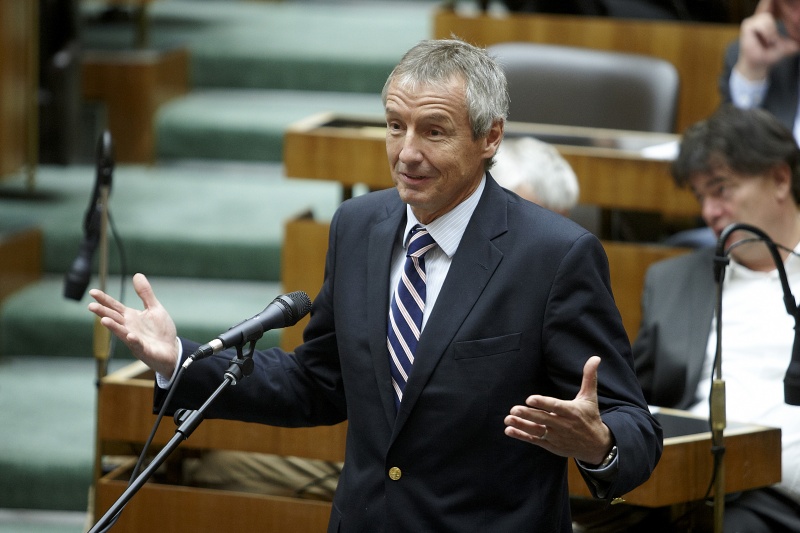 Nationalratsabgeordneter Martin Bartenstein (V) am Wort