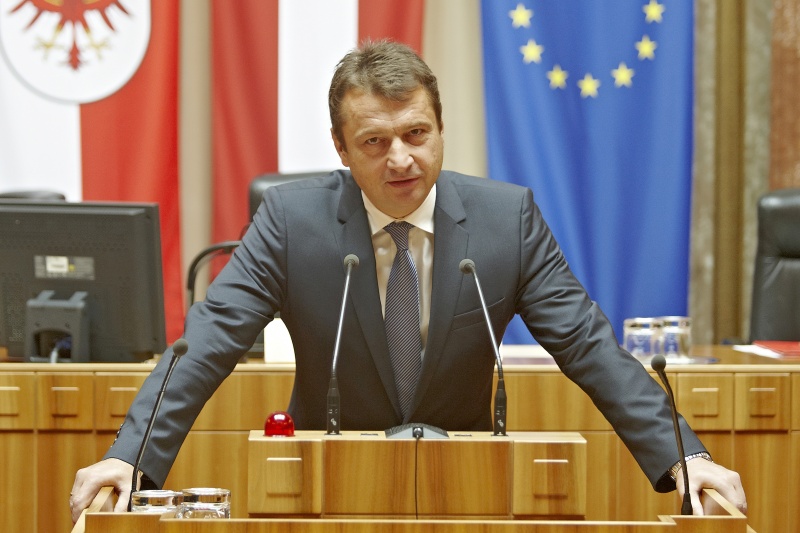 Bundesrat Klaus Fürlinger am Rednerpult