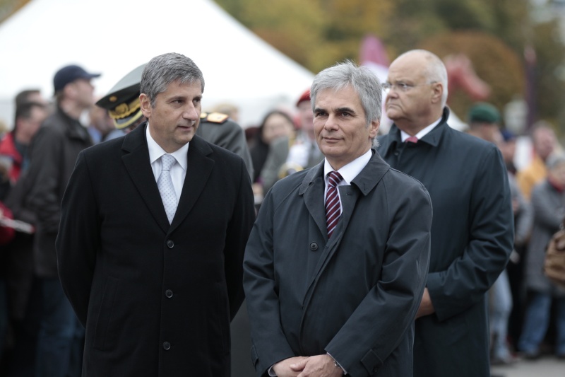 v.li. Vizekanzler Michael Spindelegger (V) und Bundeskanzler Werner Faymann (S)