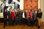 Gruppenfoto mit Bundesratspräsident Georg Keuschnigg (2.v.re.) und VeranstaltungsteilnehmerInnen