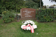 Grabmal von Karl Waldbrunner