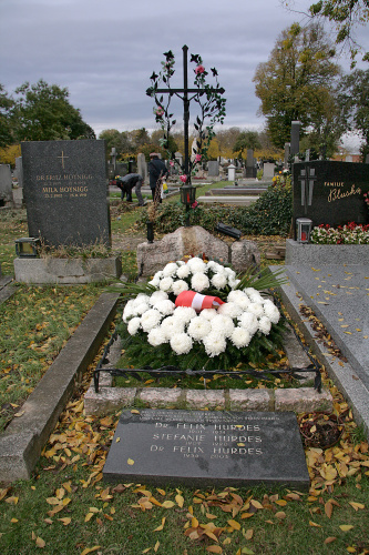 Grabmal von Felix Hurdes
