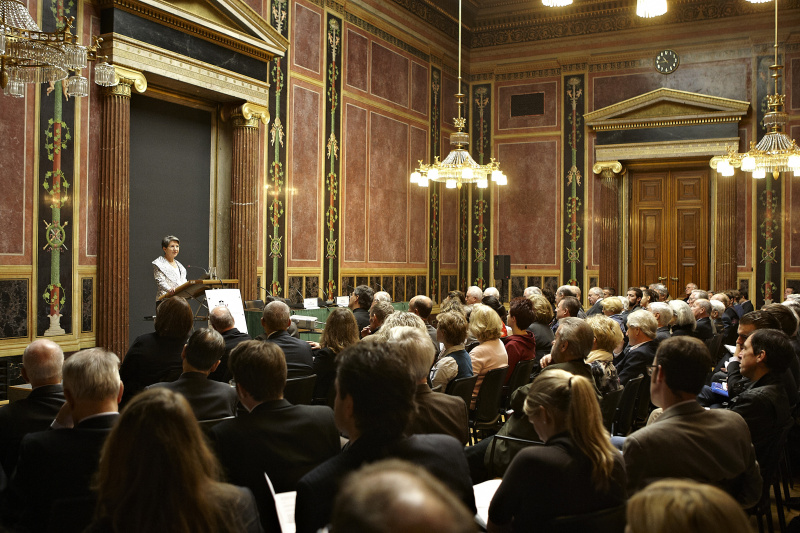 Nationalratspräsidentin Barbara Prammer am Rednerpult