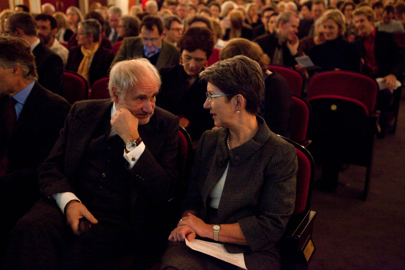 v.li.: Volkstheaterdirektor Michael Schottenberg und Nationalratspräsidentin Barbara Prammer im Gespräch