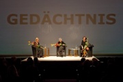 v.li.: Moderatorin Cordula Fink-Schürmann, Ruth Klüger und Herta Müller