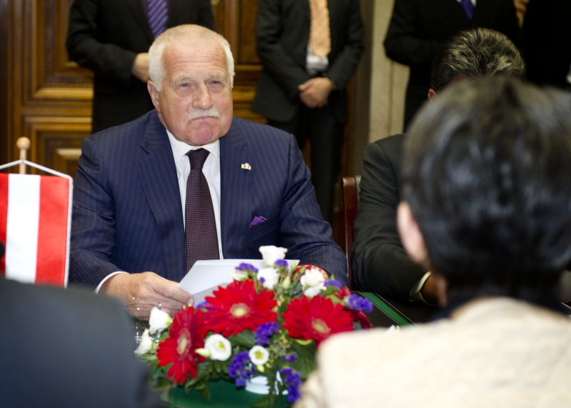 Der Staatspräsident der Tschechischen Republik Vaclav Klaus bei der Aussprache mit Nationalratspräsidentin Barbara Prammer