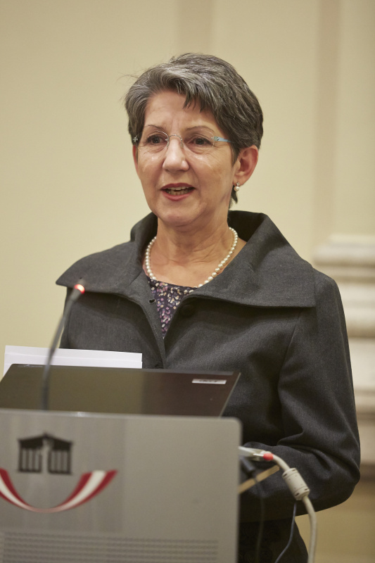 Nationalratspräsidentin Barbara Prammer am Rednerpult