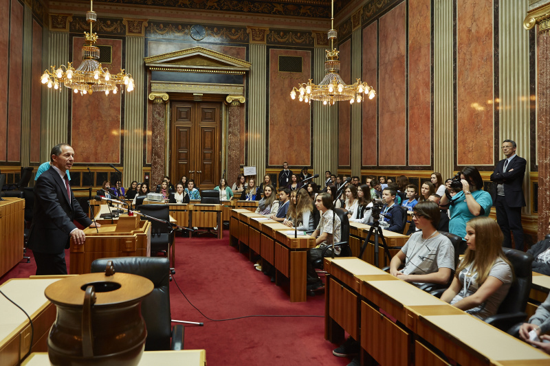 Bundesratspräsident Georg Keuschnigg am Rednerpult