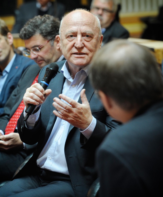 Mitglied des Europäischen Parlaments Josef Weidenholzer (S) am Wort